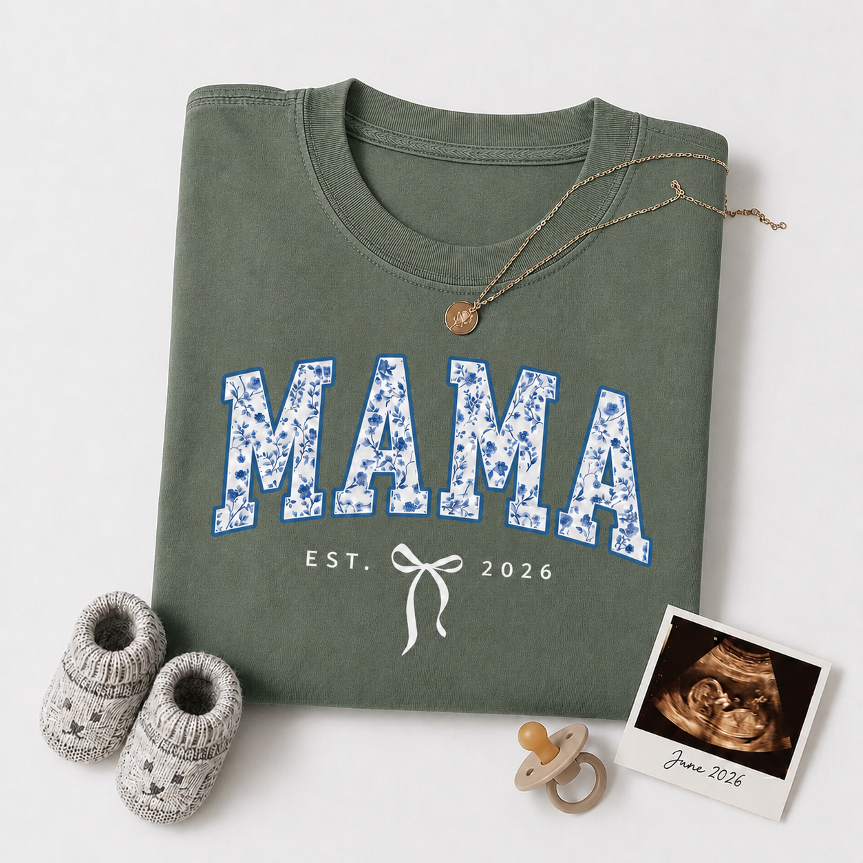 New Mom Est 2026 G T-Shirt